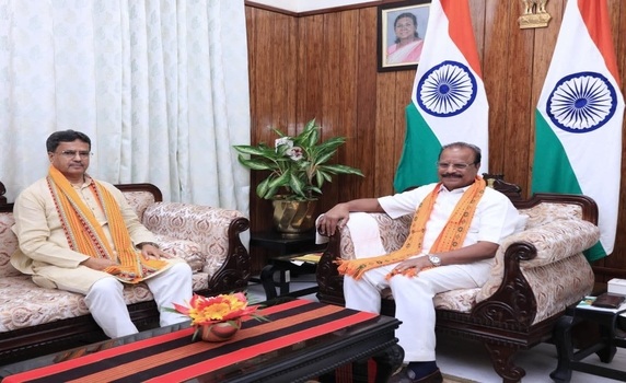 Tripura CM Dr Manik Saha meets & greets Governor Indrasena Reddy Nallu on Durga Puja.